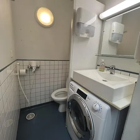 Office House Services 660 Vandrerhjem